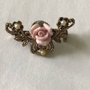 1928 Company Floral & Pearl Pin